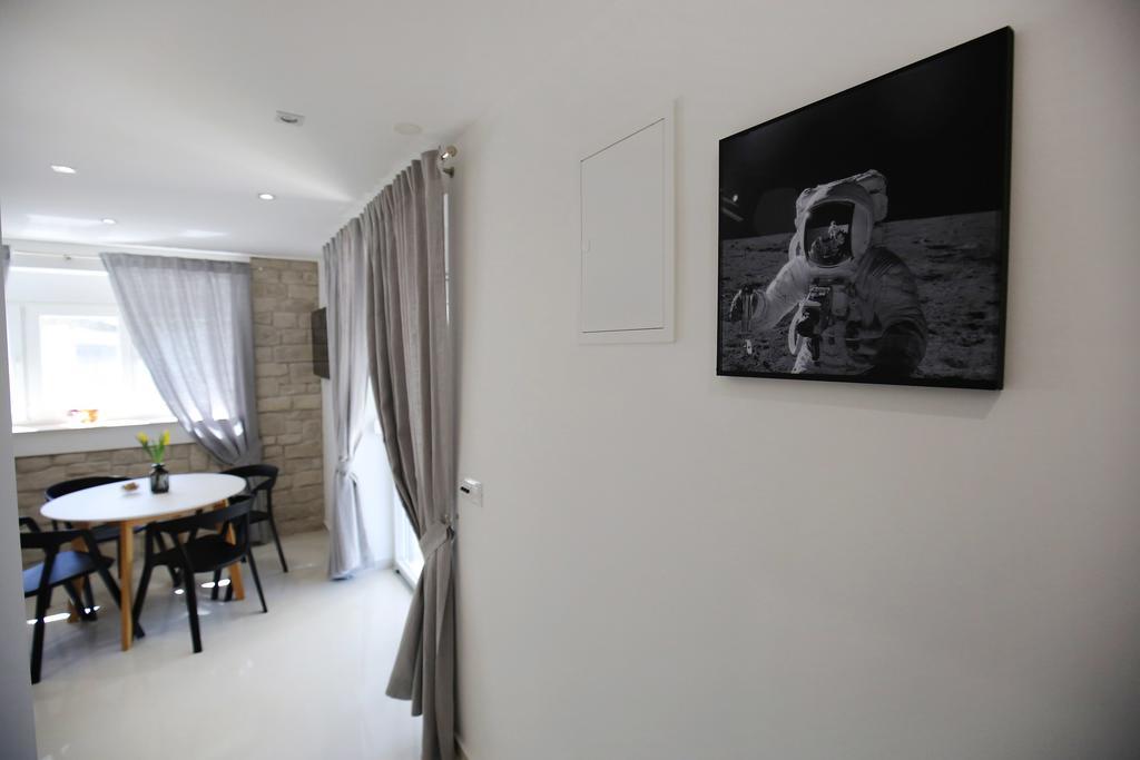 The Park Apartments ซาดาร์ ภายนอก รูปภาพ