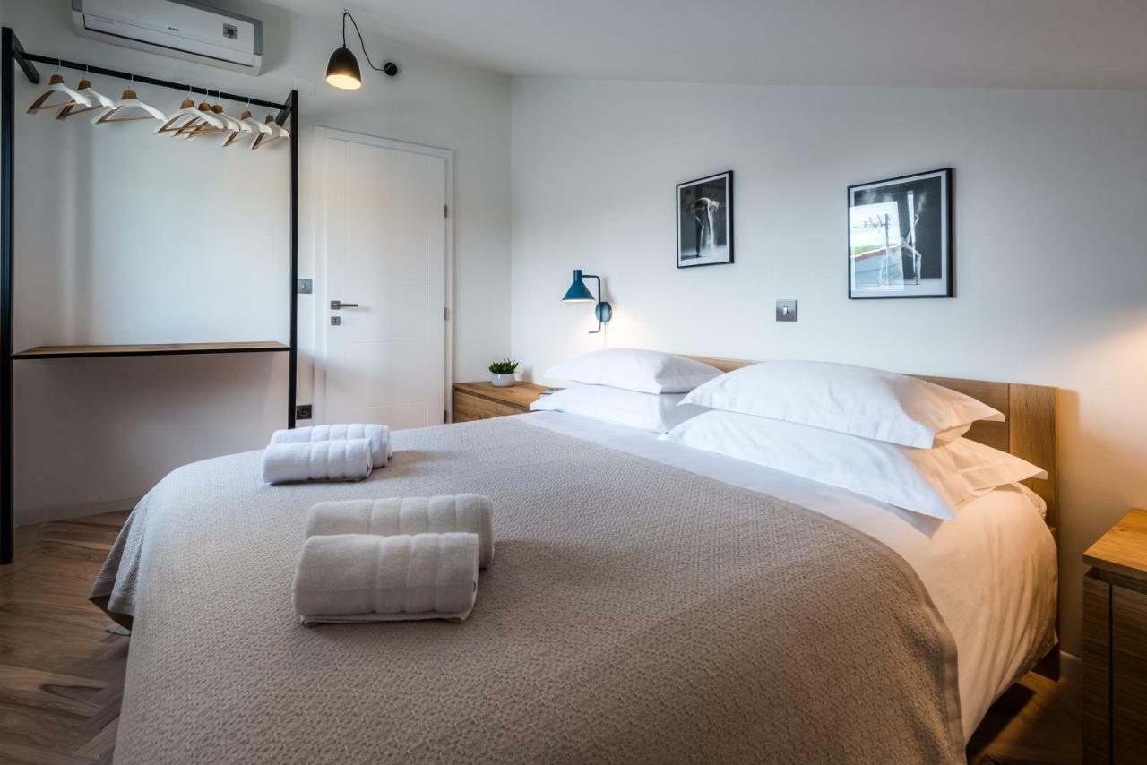 The Park Apartments ซาดาร์ ภายนอก รูปภาพ